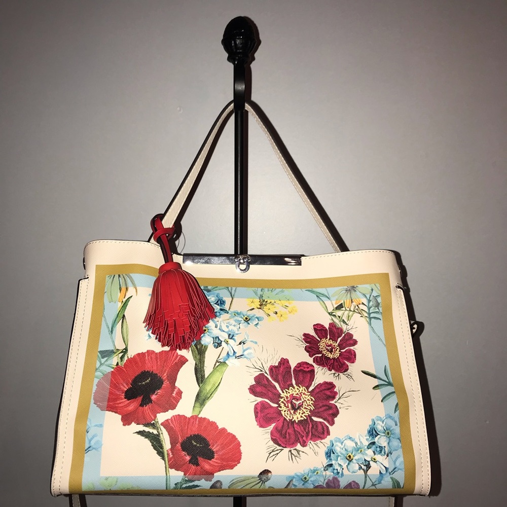 👠 Nanette Leopore Floral Satchel
